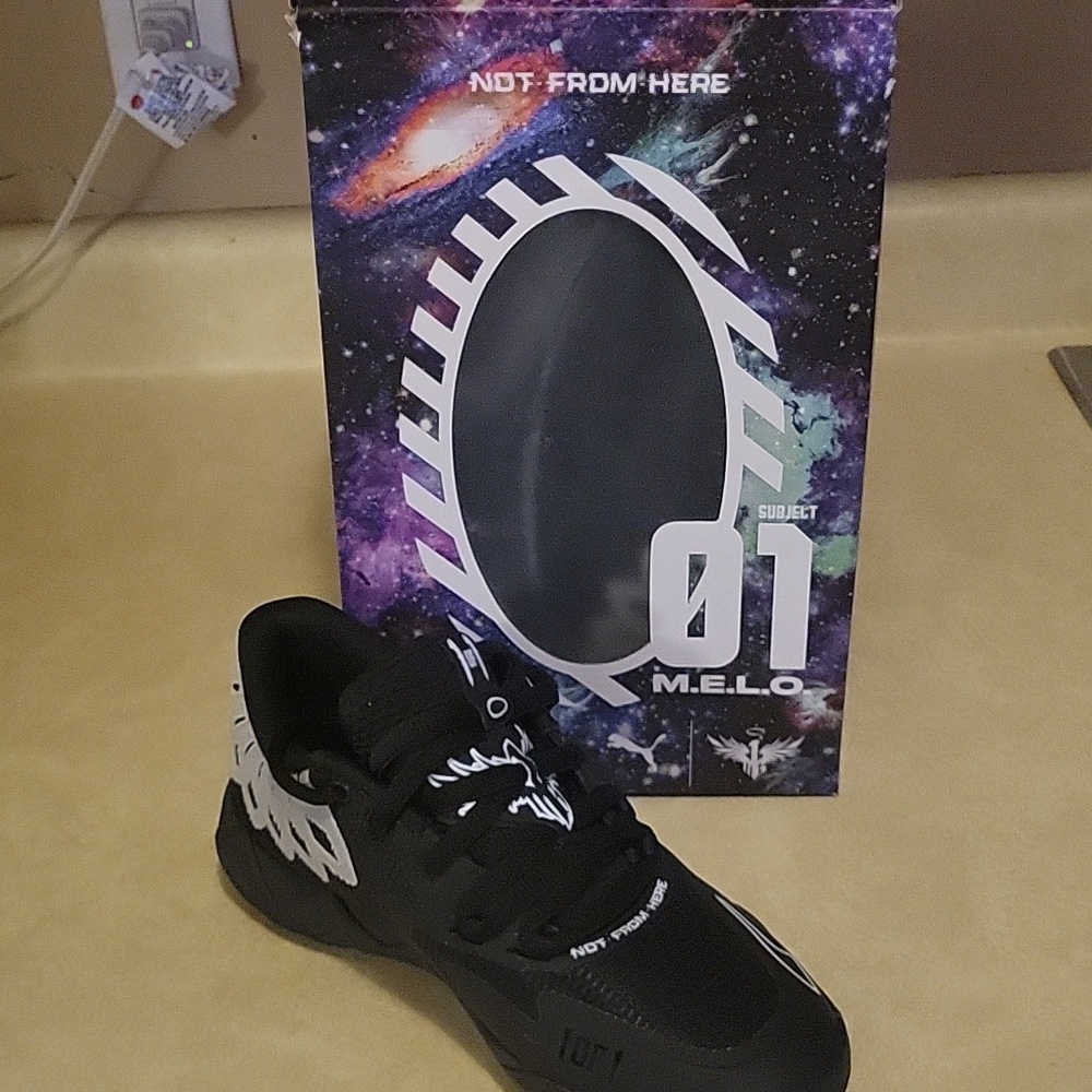 Puma Shoe - Picture 4 of 5